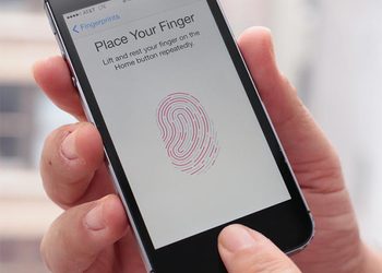 Обнаружен простейший способ взлома iPhone при помощи пластилина