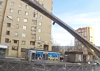 181425_w350_h250_f-6926720