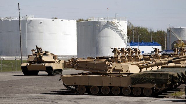 tanks-on-display-during-a-tour-of-the-joint-systems-manufacturing-center-lima-army-tank-plant-in-lima